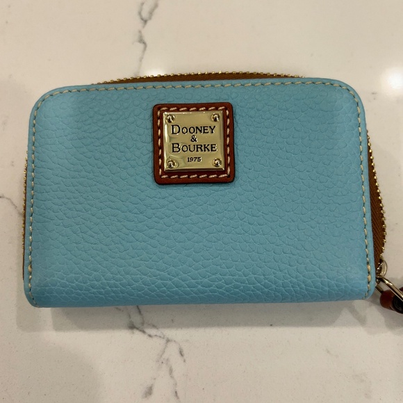 Wallet - Picture 1 of 2